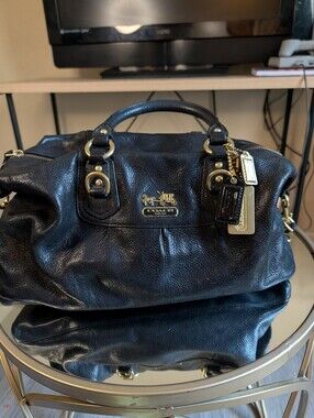 COACH SABRINA leather Satchel Bag 🖤🖤🖤